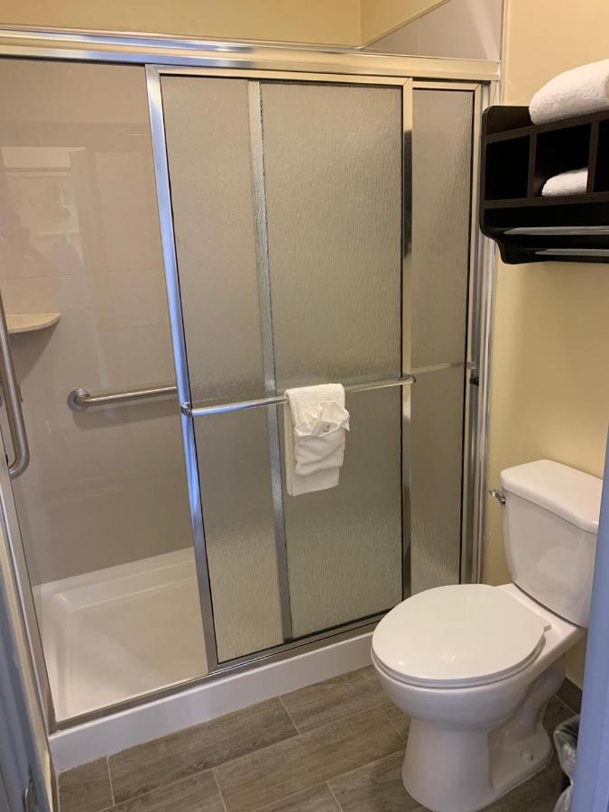 Homestay Inn & Suites 에든버그 외부 사진